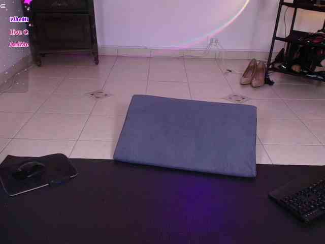 ariannaconnor2 webcam