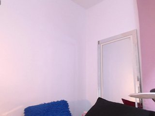 Annie-miller's Live Webcam