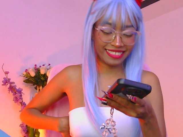 Annie-miller live cam on BongaCams