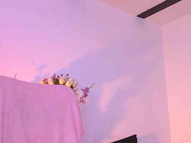 Annie-miller webcam
