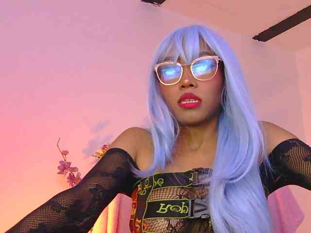 Annie-miller webcam