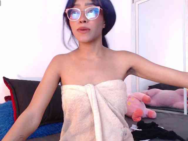 Annie-miller webcam