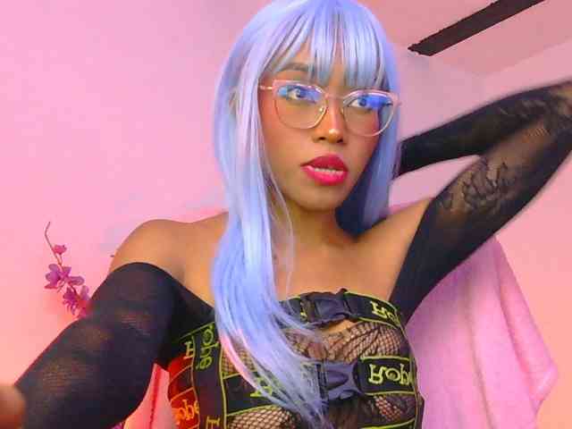 Annie-miller webcam