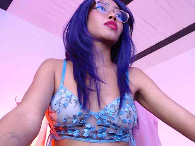 Annie-miller webcam