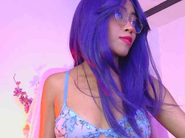 Annie-miller webcam
