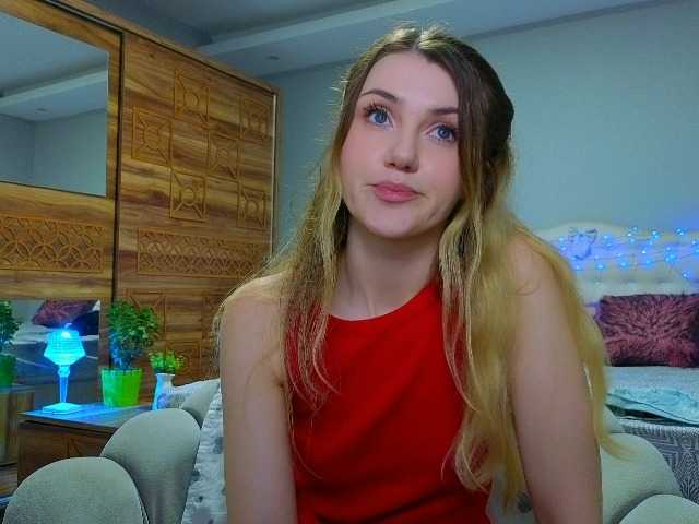 KristinaMoonx live cam on BongaCams