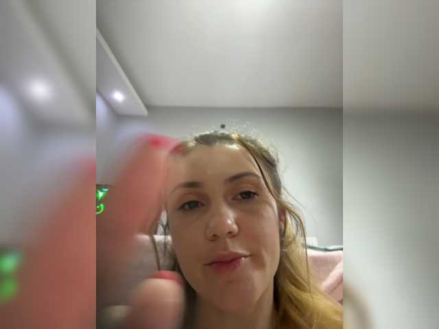 KristinaMoonx Live Cam on BongaCams
