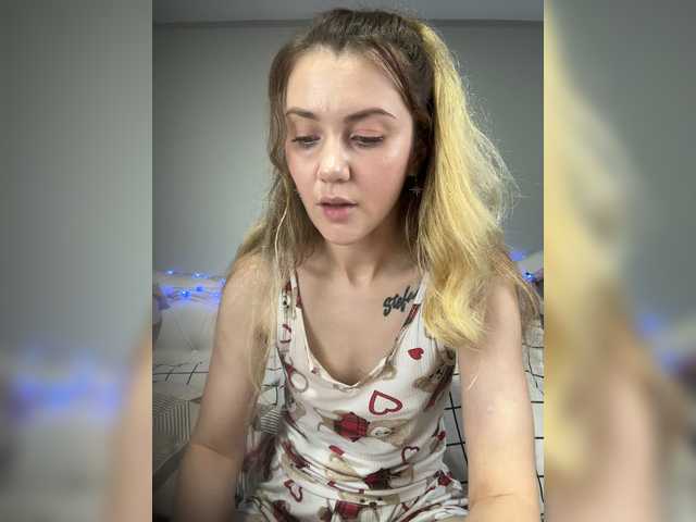 KristinaMoonx live cam on BongaCams
