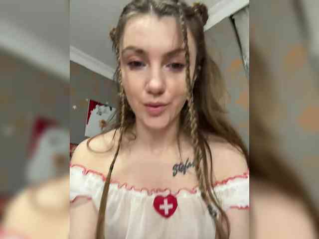 KristinaMoonx webcam