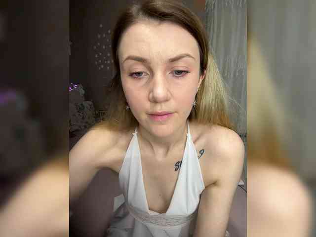 KristinaMoonx webcam