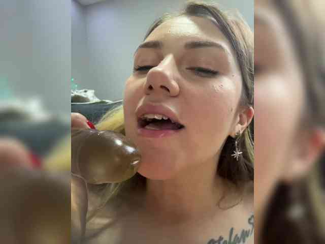 KristinaMoonx Sex Cam Show