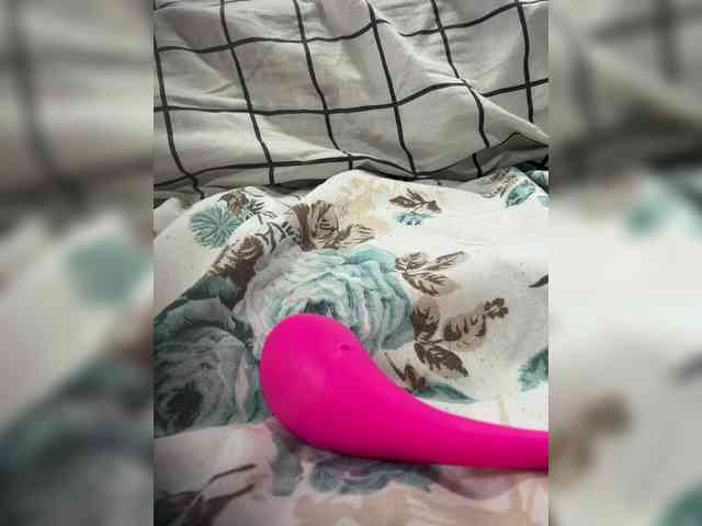 KristinaMoonx webcam