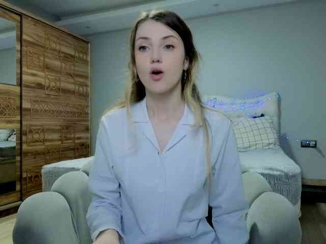 KristinaMoonx webcam