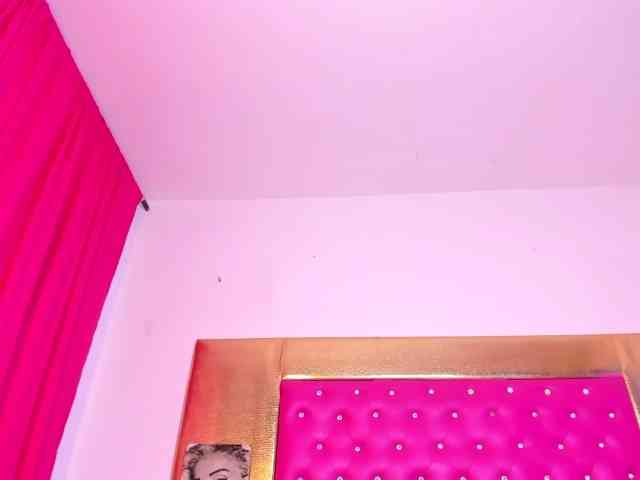 AntonellaAzams Sex Cam Show