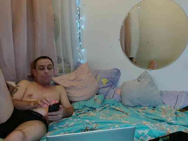 ISCUSHENIEE Sex Cam Show