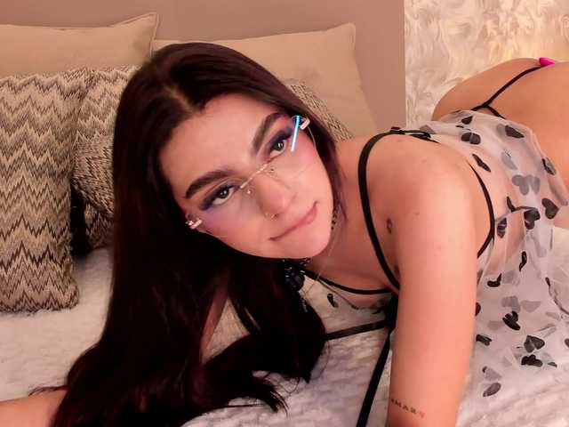 MilaGrace live cam on BongaCams