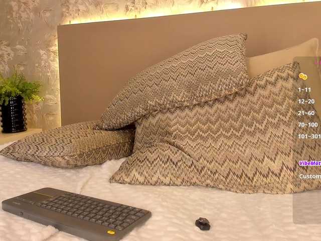 MilaGrace live cam on BongaCams