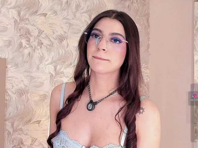 MilaGrace live cam on BongaCams