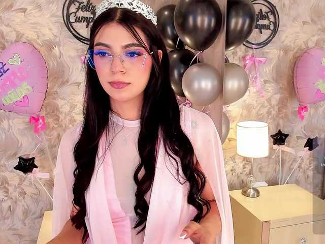MilaGrace — live female cam