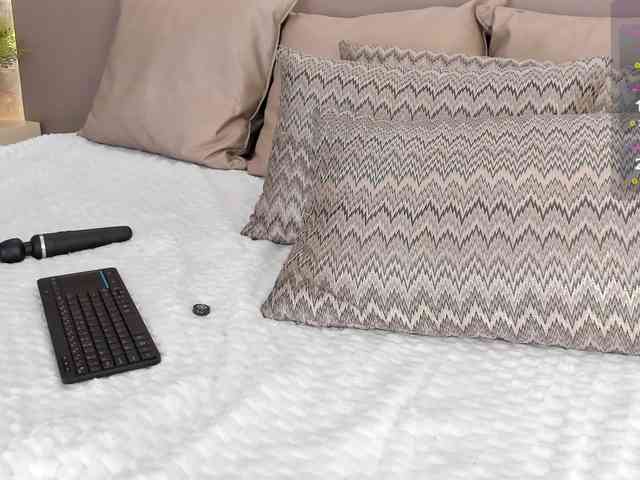 MilaGrace webcam