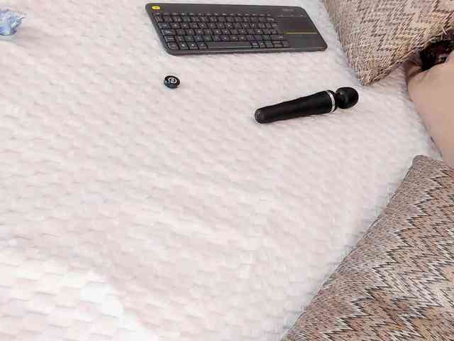 MilaGrace webcam