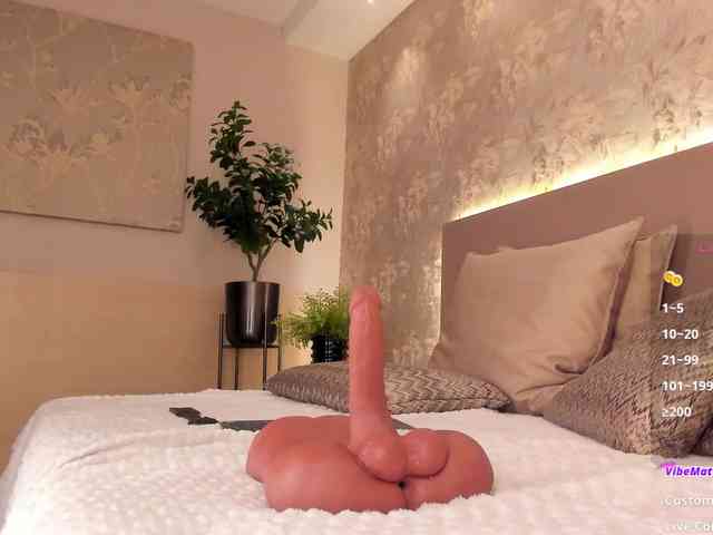 MilaGrace webcam