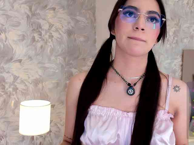 MilaGrace webcam