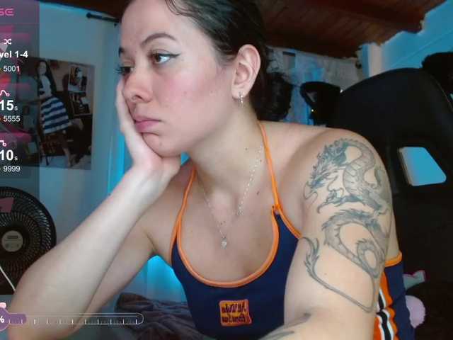 coraline1 live cam on BongaCams