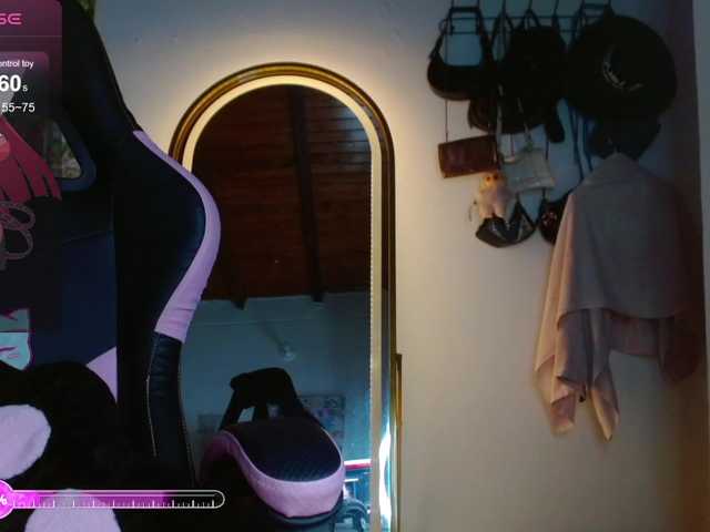 coraline1 live cam on BongaCams