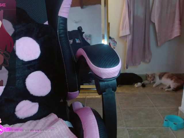 coraline1 live cam on BongaCams
