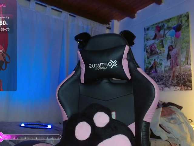 coraline1 live cam on BongaCams