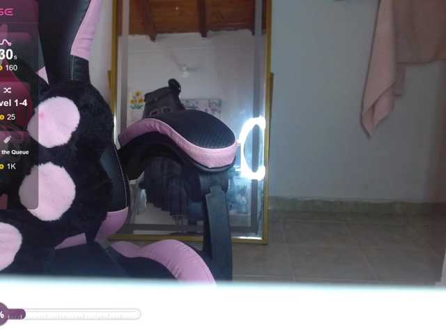 coraline1 live cam on BongaCams