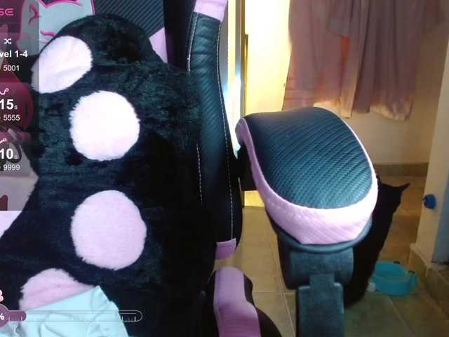 coraline1 live webcam show