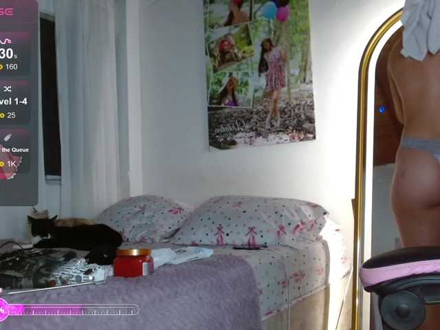 coraline1 live cam on BongaCams