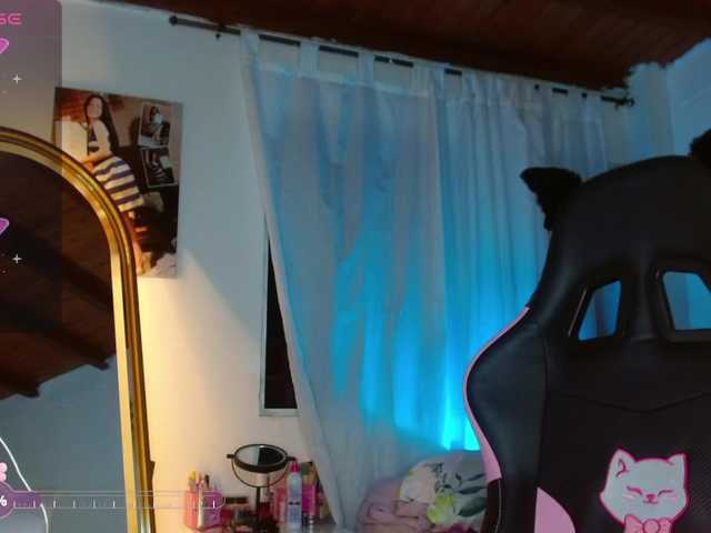 coraline1's BongaCams show and profile