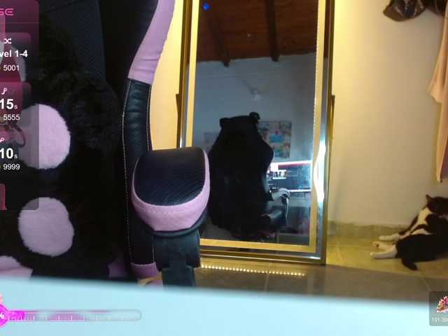 coraline1 live webcam show