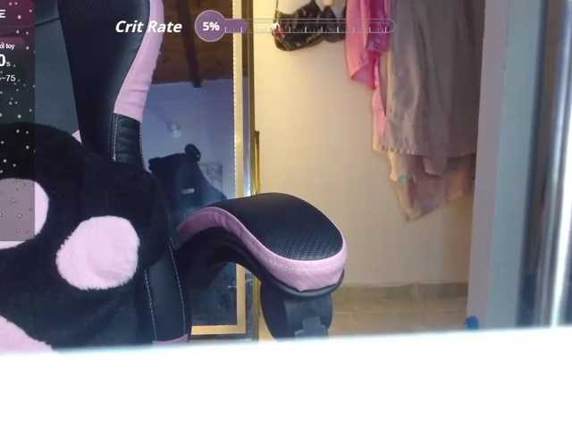 coraline1, en directo ahora en BongaCams