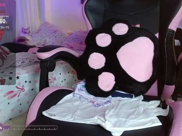 coraline1 live cam on BongaCams
