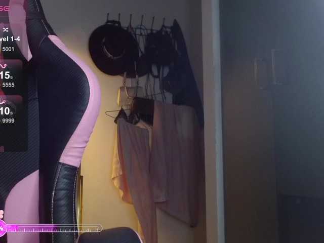 coraline1 live cam on BongaCams