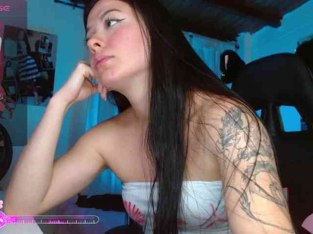 coraline1 Live Webcam on BongaCams