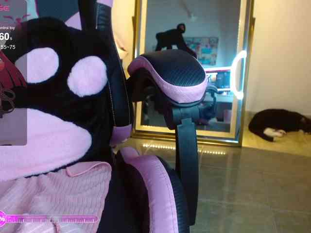 coraline1's live room