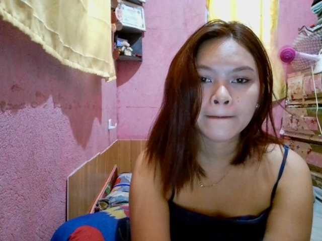 sweetiepiee live cam on BongaCams