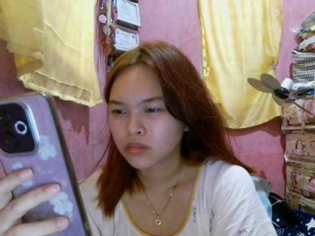 sweetiepiee live cam on BongaCams