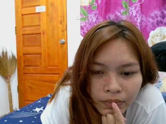sweetiepiee live cam preview