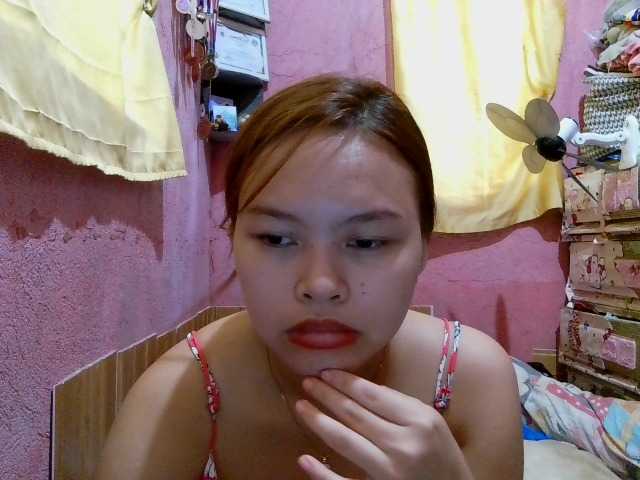 sweetiepiee live cam on BongaCams