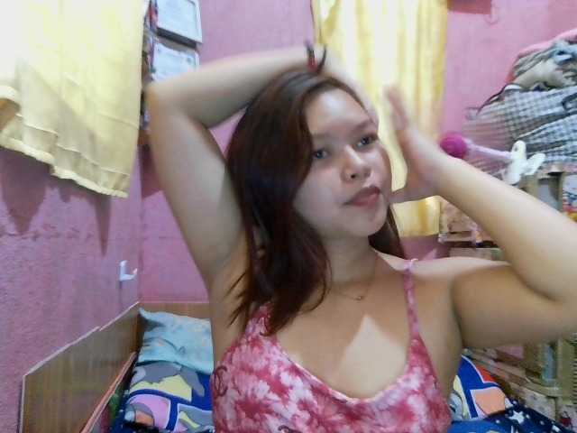 sweetiepiee live cam on BongaCams