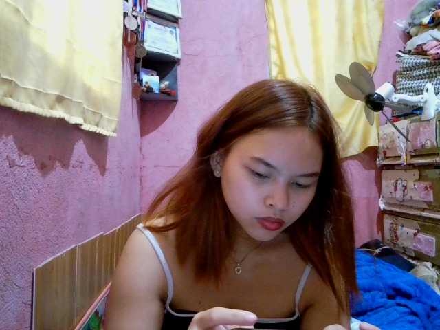 sweetiepiee live cam on BongaCams