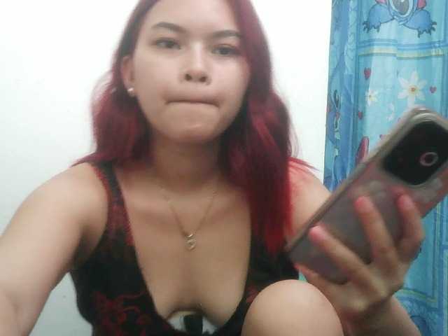 sweetiepiee live cam on BongaCams
