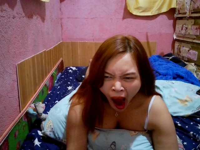 sweetiepiee live cam on BongaCams
