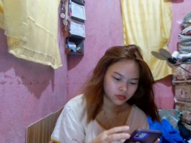 sweetiepiee live cam on BongaCams